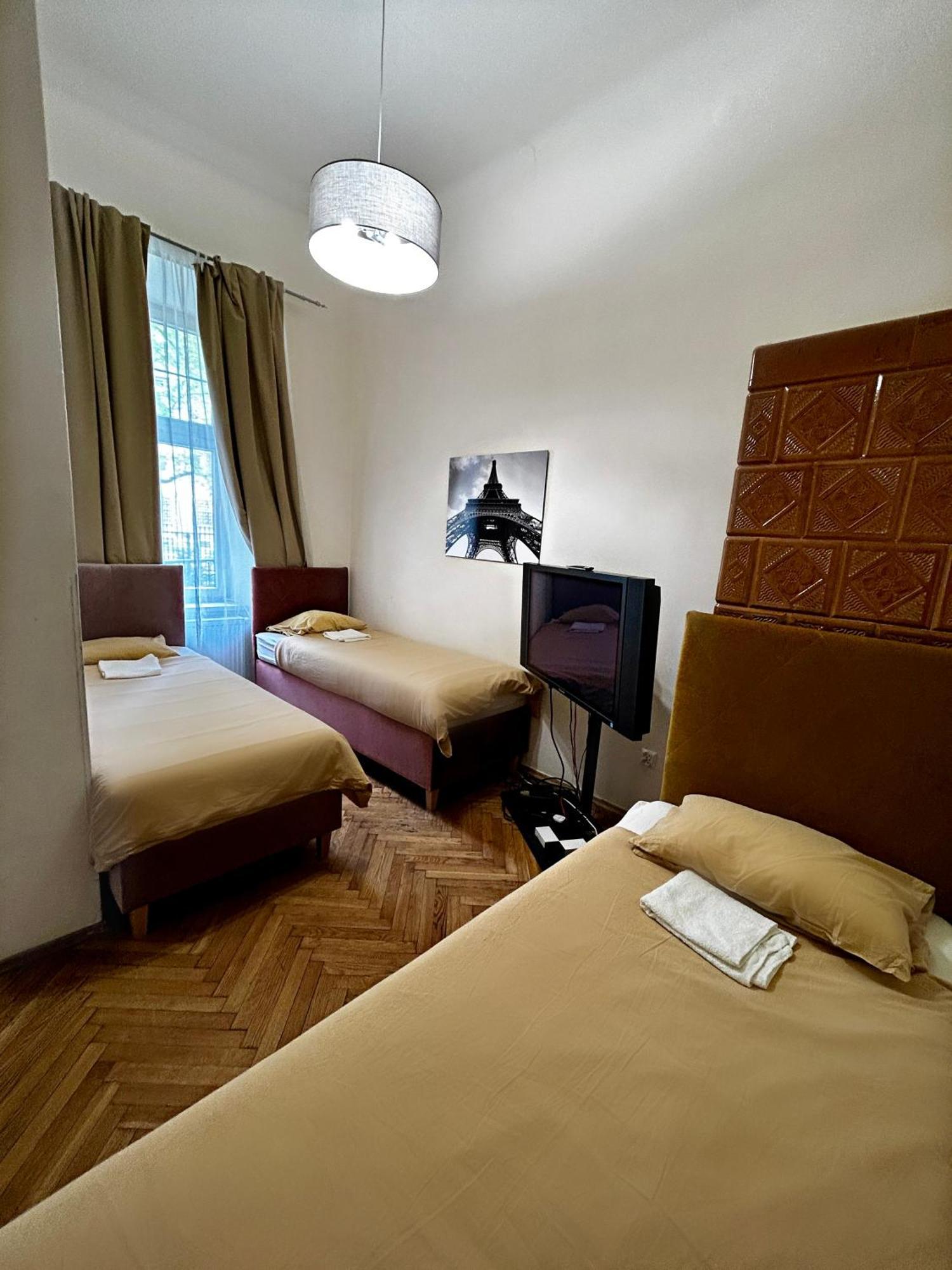 Harmony Aparthotel Краків Екстер'єр фото